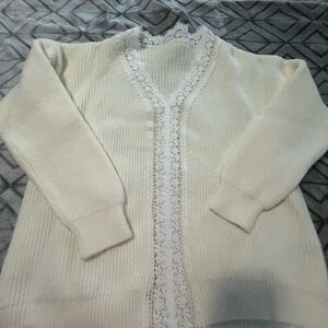 Beautiful oversize small cream, V neck with lace detail sweater
